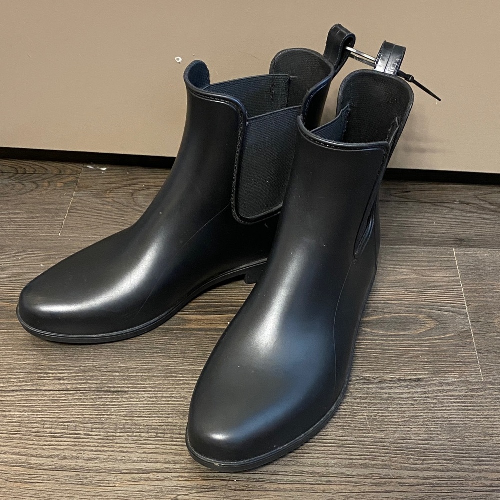 Black Chelsea ankle rain styled boots